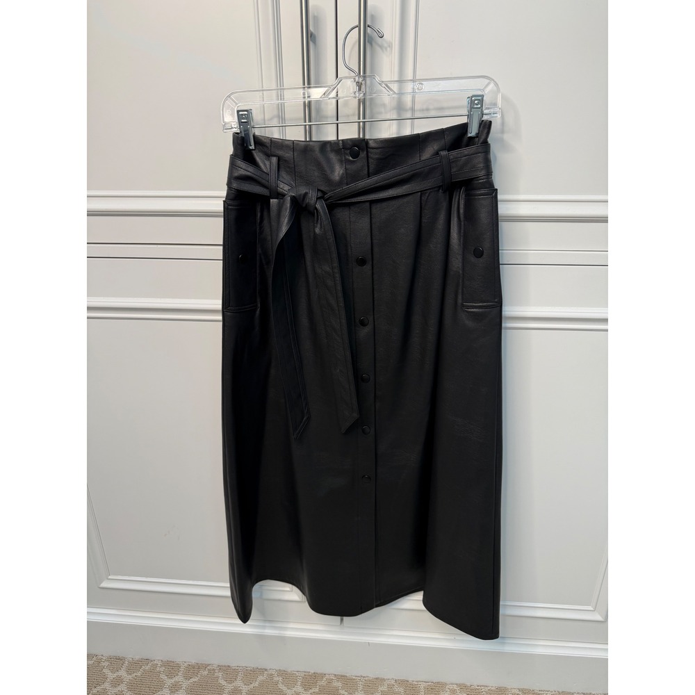 Brochu Walker Faux Leather Skirt Womens M Black Excellent Button Front Midi Belt